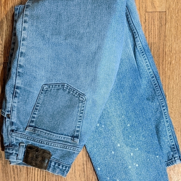 Customized Vintage jeans with butterfly and bleach - Picture 4 of 10